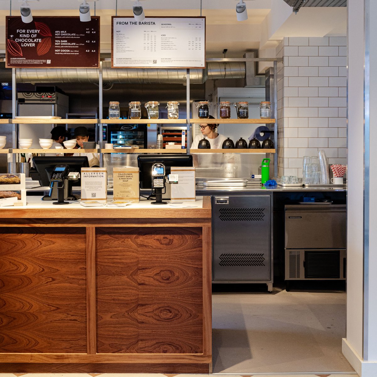 caterglobe's tweet photo. Gail’s is now open at Tooting Broadway. This site blends timber tones and natural light to match the local vibe. As their supplier for 10 years, we delivered and commissioned all equipment in one day.

Need efficient fit-outs? Talk to us. #Gails https://t.co/hRXCgbRc61