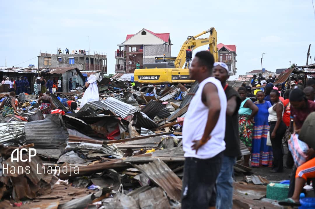 #RDC : les constructions anarchiques érigées dans le bidonville de # ...