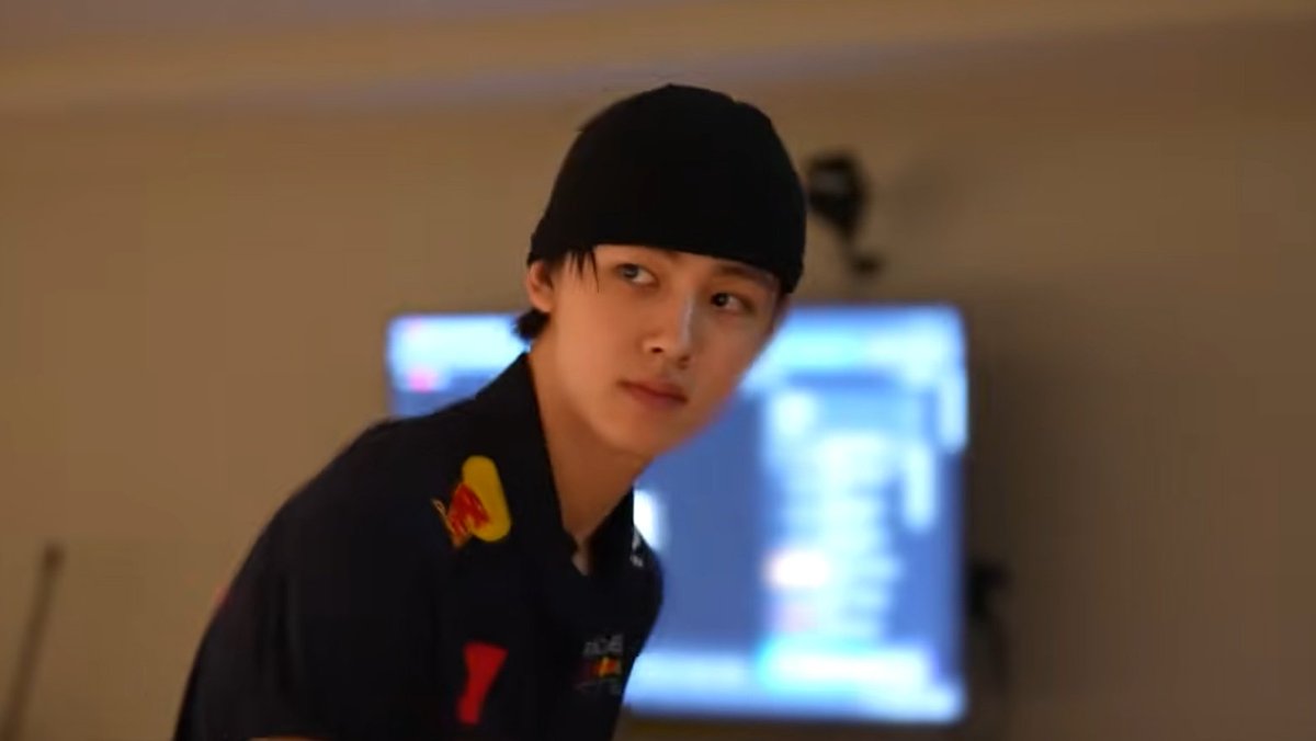 eomcoertis's tweet image. Enough time has passed, i need seonghyeon to post selfies wearing beanies again please 😭😭