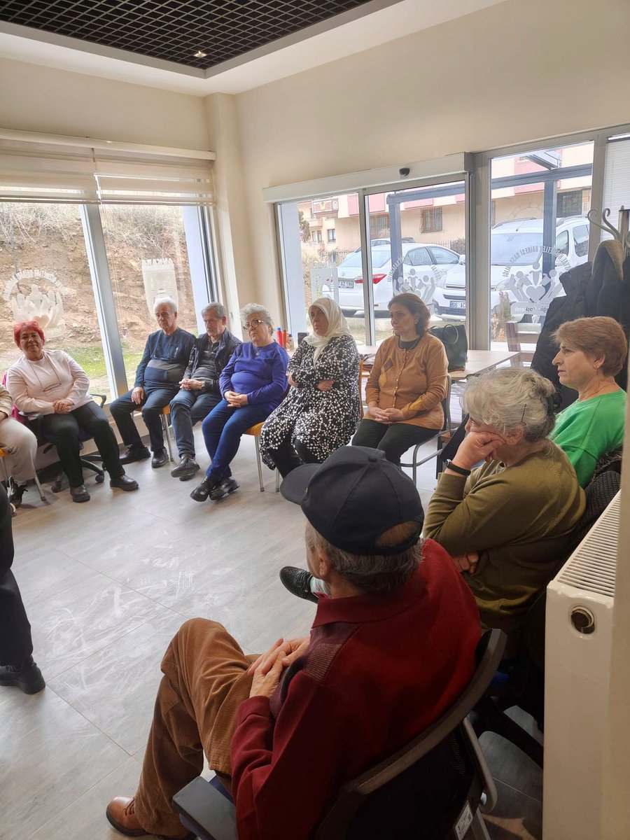 🌿 Nefes Al, Hayata Güç Kat!

Öveçler Emekli Etkinlik Merkezimizde gerçekleştirdiğimiz Doğru Nefes Çalışması ile üyelerimiz sağlıklı yaşam için önemli teknikler öğrendi.

Sağlık doğru nefesle başlar! 💙