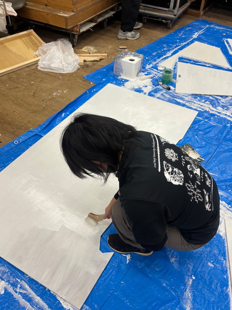 小屋入り1日目！

各部署作業に取り掛かりました！
みなさまのご来場をお待ちしております🙇‍♀️
#赤鬼 #劇団薄明