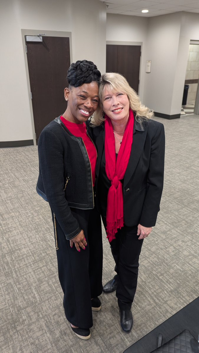 MCL_VSU's tweet photo. During this weekend’s Open House, Dr. Bell and Dr. Russell represented MCL. Dr. Davidson did an excellent job highlighting experiential learning and undergraduate research. Our student Ahava Judah presented during the CoHSS session and represented the program exceptionally well. https://t.co/ZQ0irZPFeX