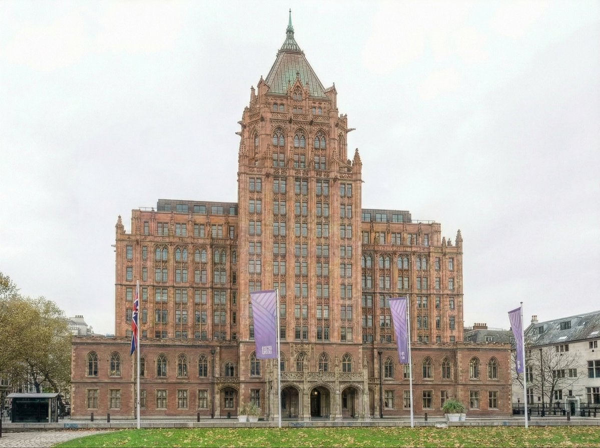 createstreets's tweet image. Should we replace the squalid &amp;amp; squat five storey Queen Elizabeth II Centre with a sumptuous 15 storey modern gothic tower (King Charles III Tower?) to create a new visitor centre for the houses of Parliament? @boys_nicholas argues we should for @TheCriticMag What do you think ?