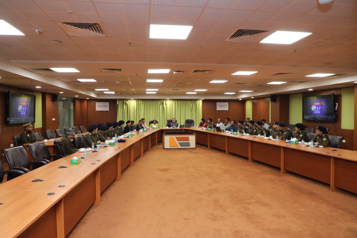 Call 112 tweet media