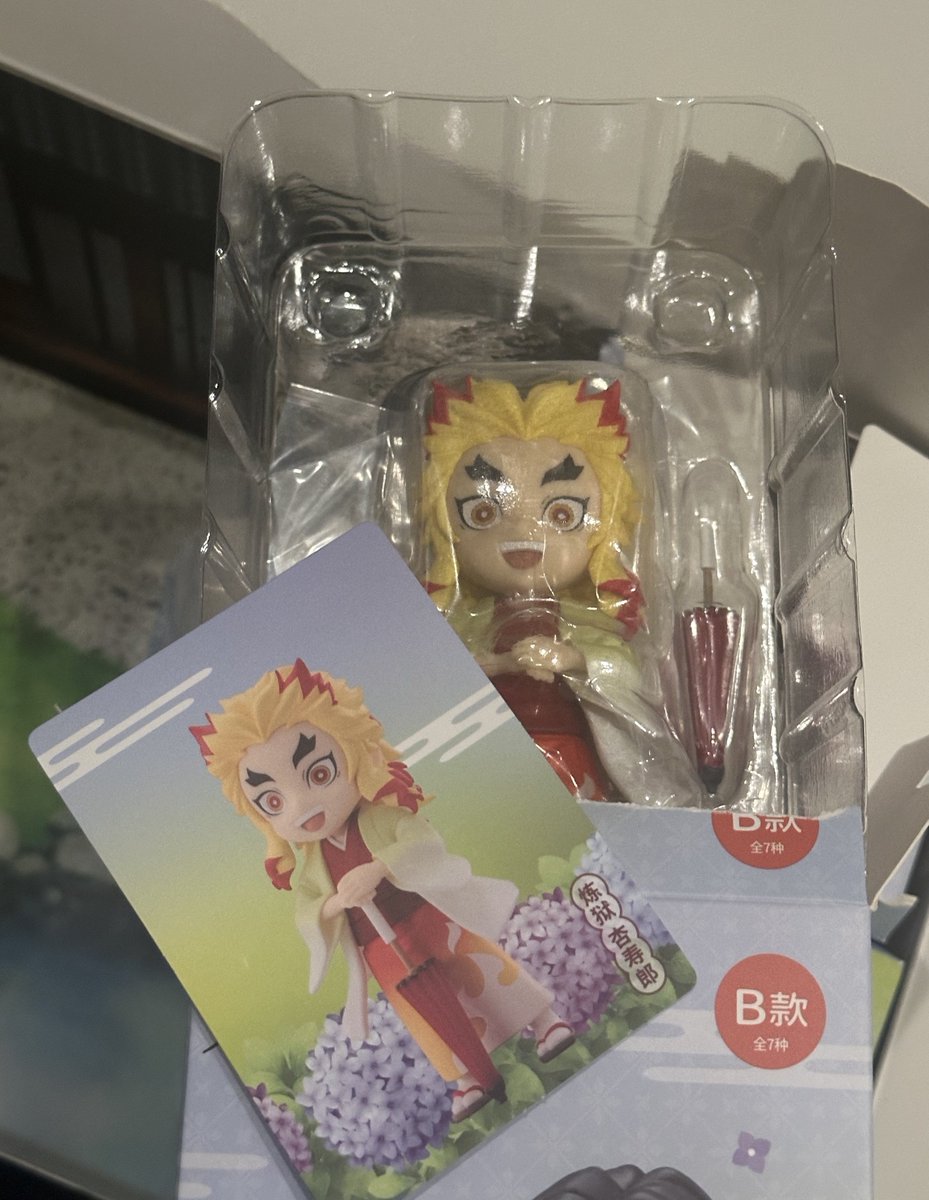 譲渡】鬼滅の刃 中国 梅雨 フィギュア（カード） 求:4800円＋送料 譲