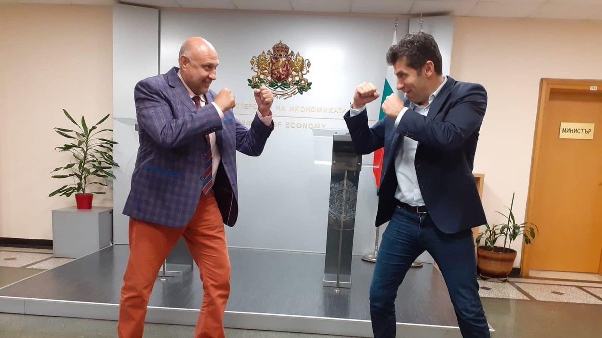 От къде да си взема Сенсей, който да ми урежда всичко?