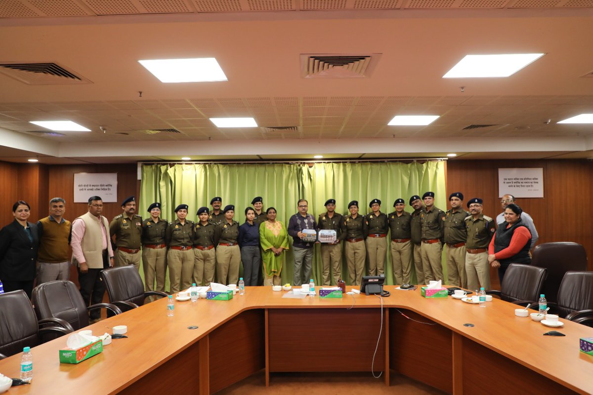 Call 112 tweet media