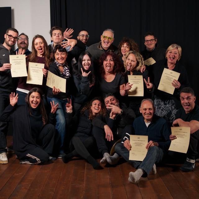 GiovannettiSofi's tweet photo. I miei primi compagni di studio in recitazione!!
❤️ Masterclass in recitazione & casting per cinema e teatro!! Grazie Monia e Nuova Era Film Academy 🎥 🎬 🎭
My first classmates in acting! Masterclass in acting & casting for cinema and theatre!! ❤️ #cinema #attori #actors https://t.co/eh99Fijhhi