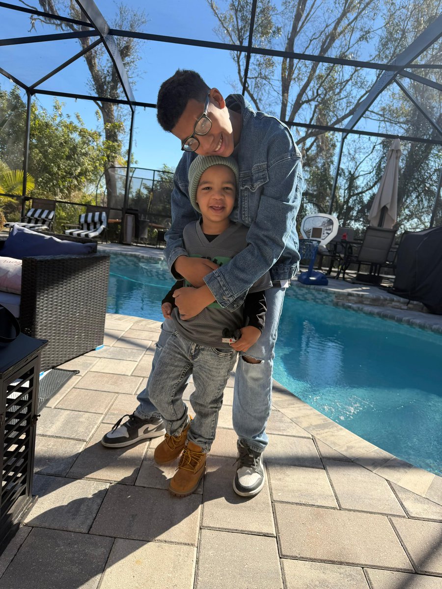 Kellys'Subervi tweet media