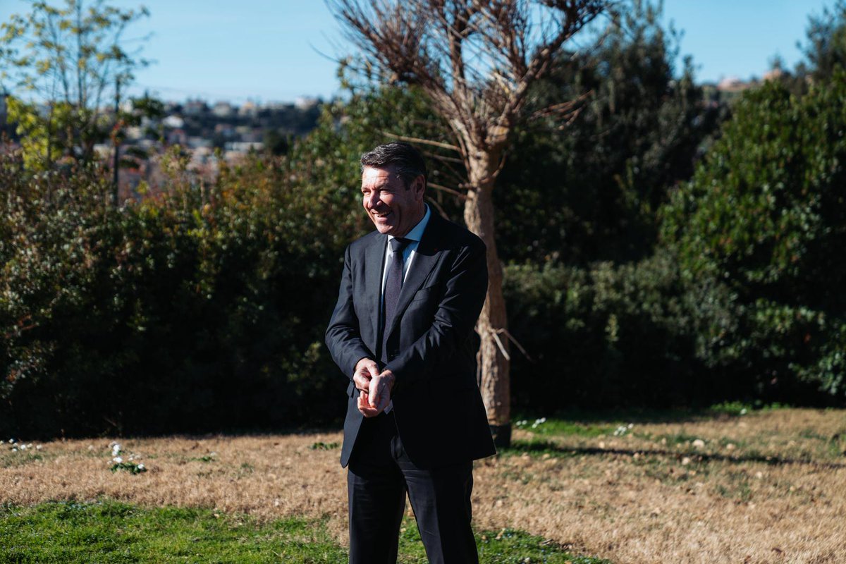 Cette révolution verte, nous l’avons menée avec méthode.
Trames vertes, Promenade du Paillon, cours végétalisées, nouveaux parcs, indicateurs internationaux 3/30/300 : Nice est la première ville verte de France et une référence nationale.
Merci aux équipes et aux élus engagés
