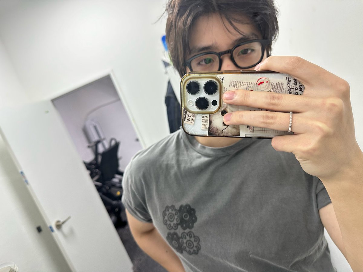 얄미운 여인 tweet media