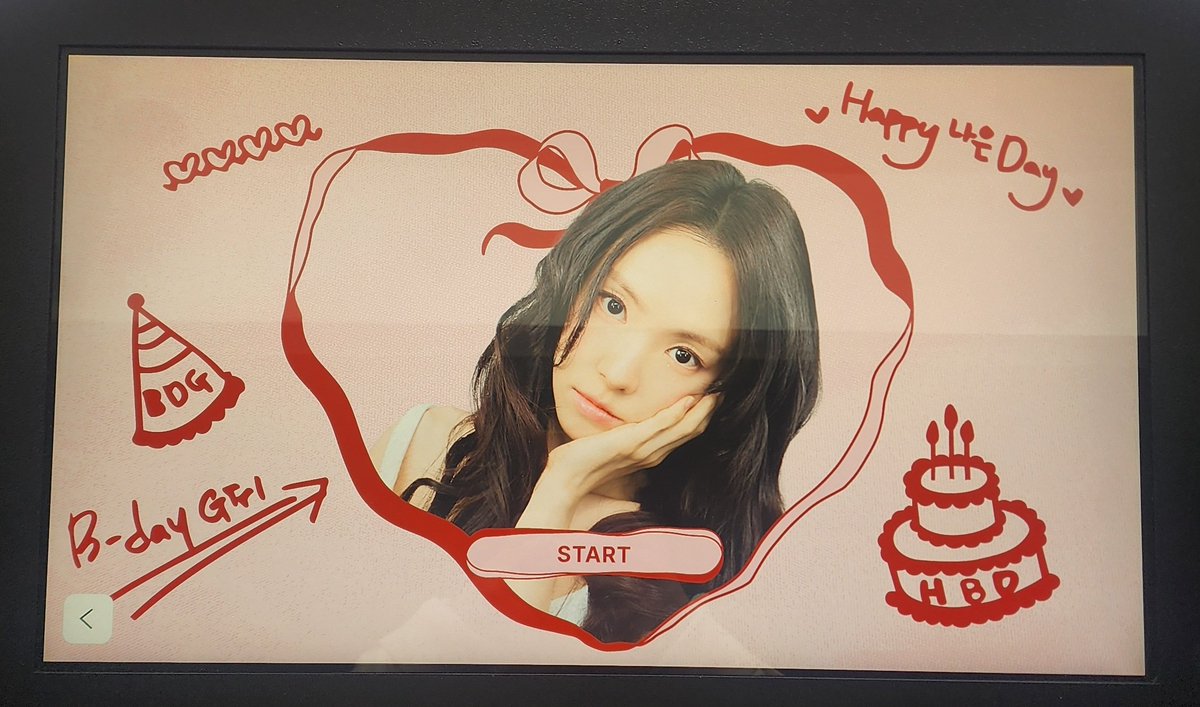 처음에 귀여워서 놀라고 그다음 예뻐서 몇분을 보고 넘어감
<a href="/1994marcellasne/">나은</a>