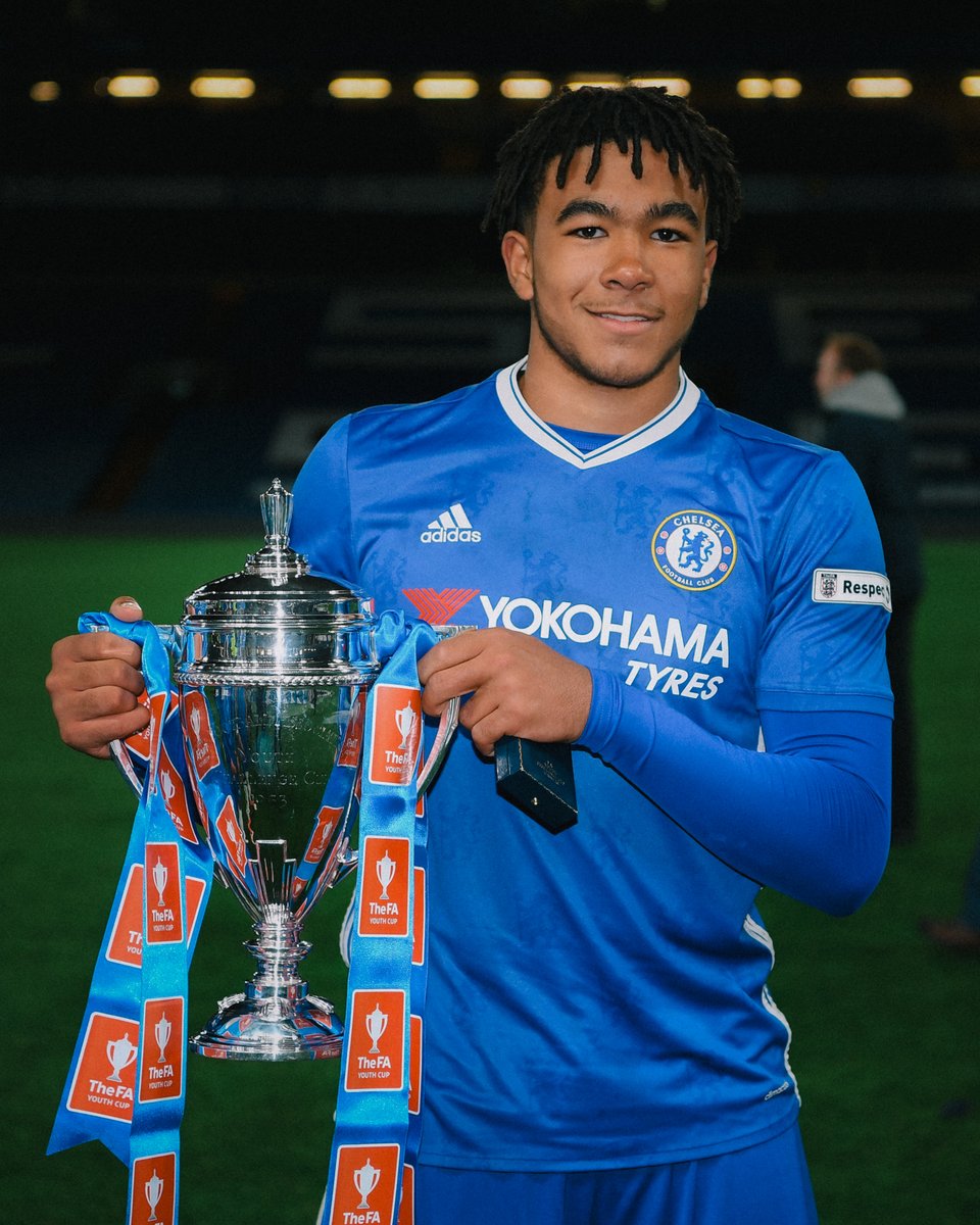 ChelseaFC's tweet photo. 2017 FA Youth Cup memories against Man City! 💙 https://t.co/x0vhfaufxn