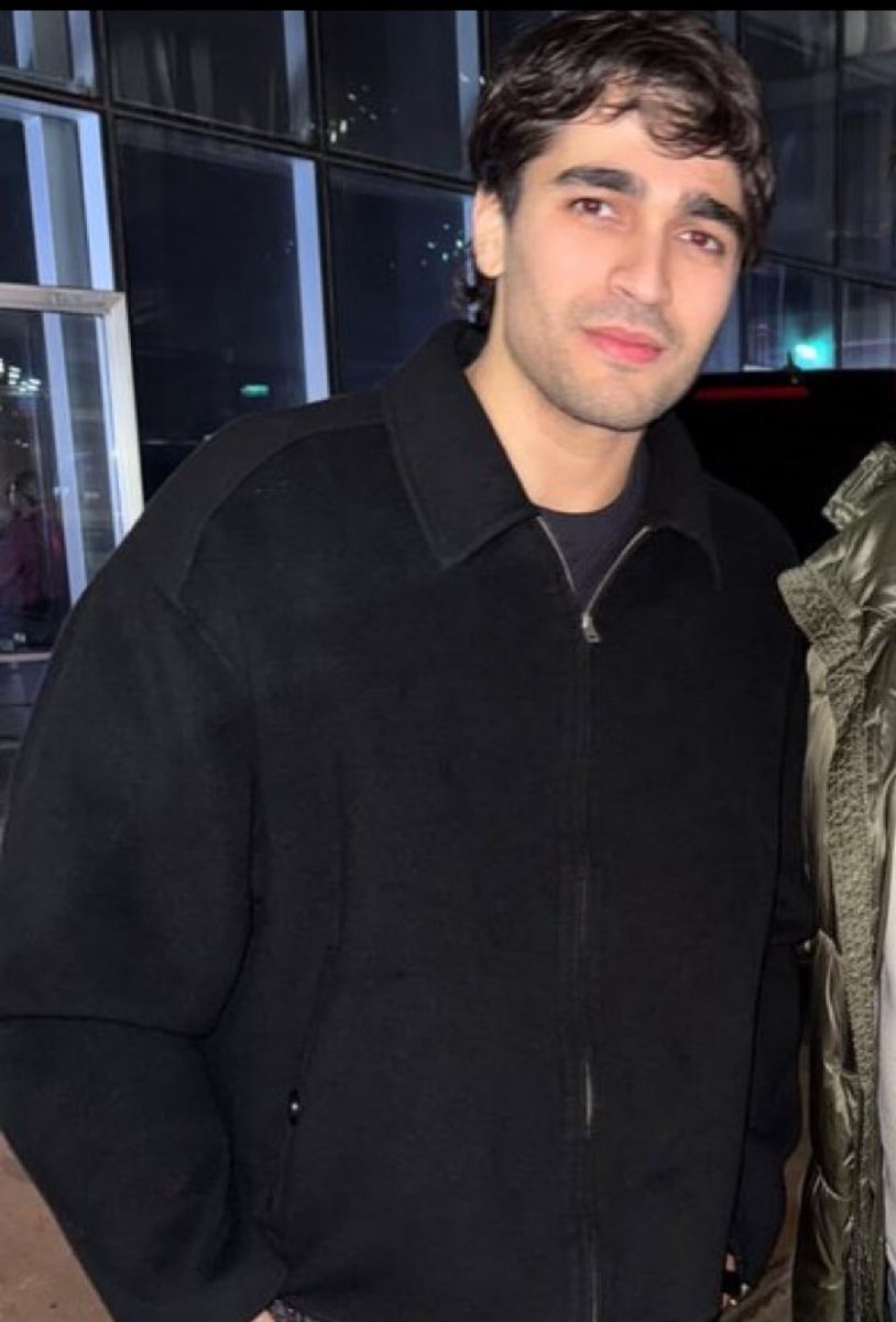 Alnına dökülen bir tutam lülüklerini sevdiğim kuzum maşşallah🧿🥰

#MertRamazanDemir 
MertRamazanDemir