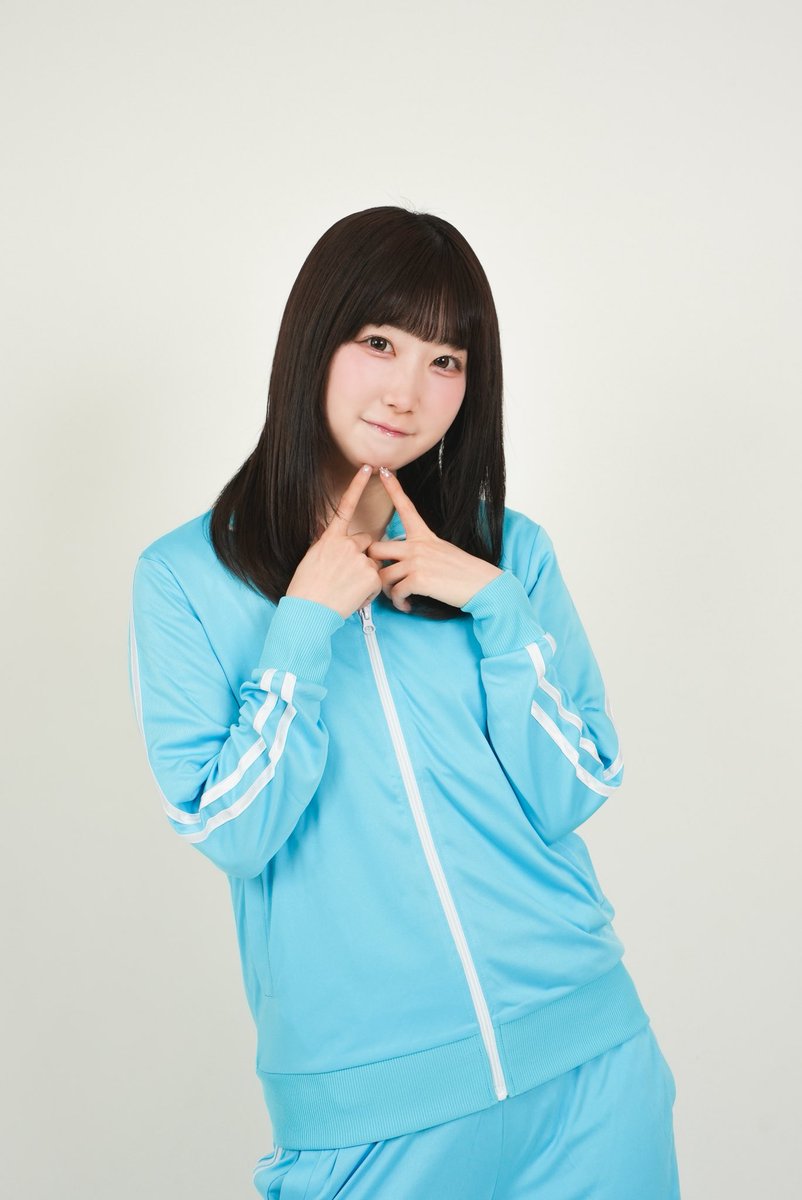lesson_to_anna's tweet photo. この度、レッスントゥミーに
加入させていただきます！

水色担当、沖野杏菜です🪽
よろしくお願いします！ https://t.co/k4cXMTqi3h
