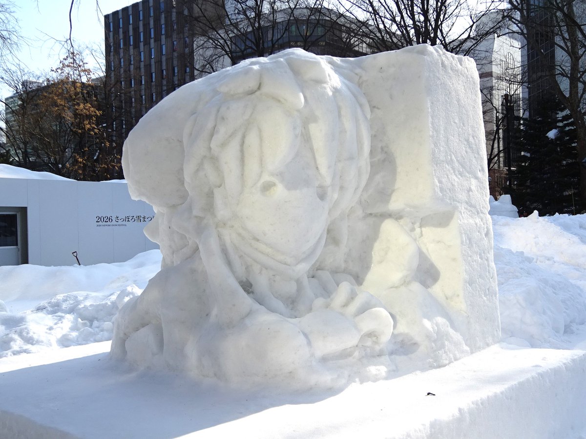ezorisu73's tweet photo. ようこそ札幌へミルキー☆サブウェイ
雪まつり大通2丁会場北側にあるカートとマックスの市民雪像です。
#さっぽろ雪まつり #ミルキーサブウェイ https://t.co/AK8HiuLMWa