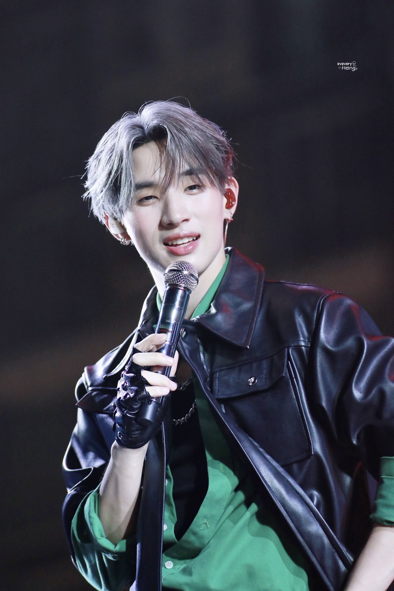 น้องฮงหล่อมากกกกเหมือนไม่มีอยู่จริงง😭🌟🍃

⋆˙⟡₊  #hongshihoshi #LYKN ✮⋆˙