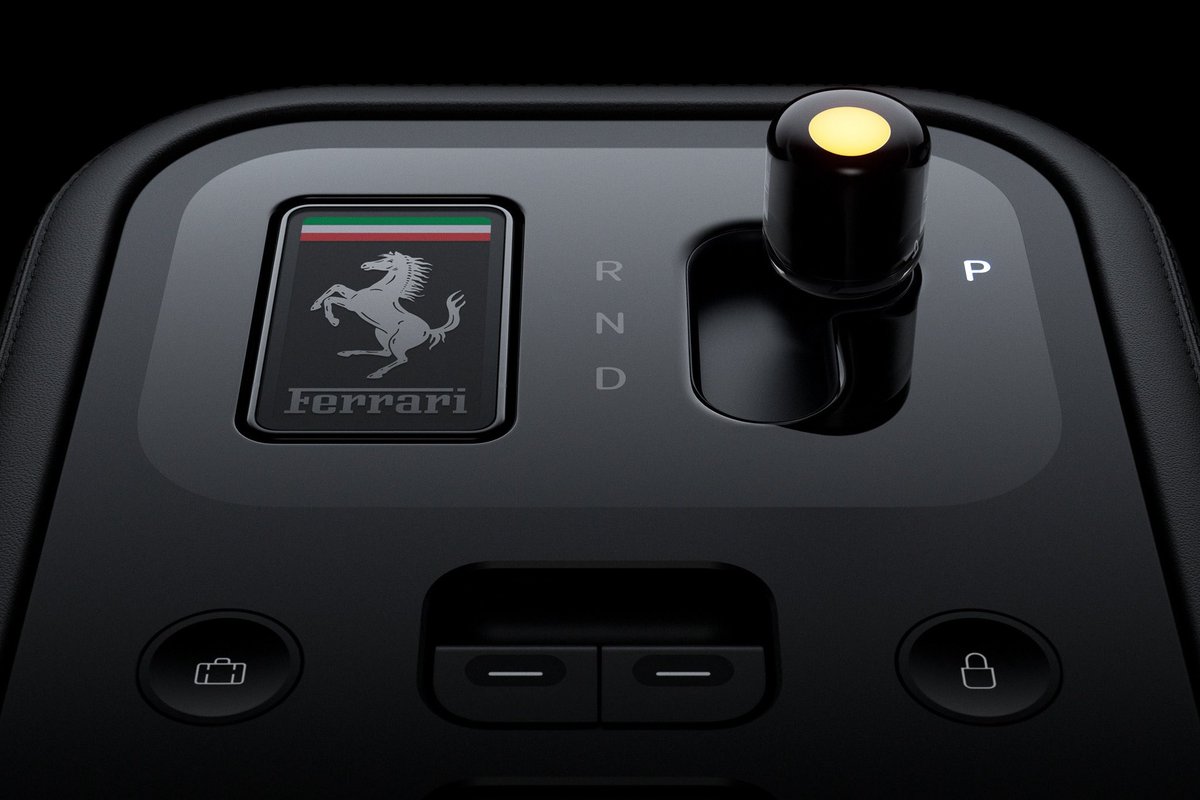 FerrariJPN's tweet image. フェラーリ初のフル電動モデルであり、分野を超えた新たなデザイン言語を真のフェラーリ・エクスペリエンスへと昇華させたFerrari Luce。そのインテリアとインターフェースをご紹介。

サンフランシスコのクリエイティブ集団「LoveFrom」との密接なコラボレーションにより誕生した #FerrariLuce