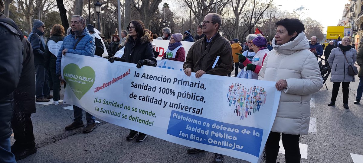 Ayer, representando al distrito, defendiendo la #SanidadPública 
💚🤍