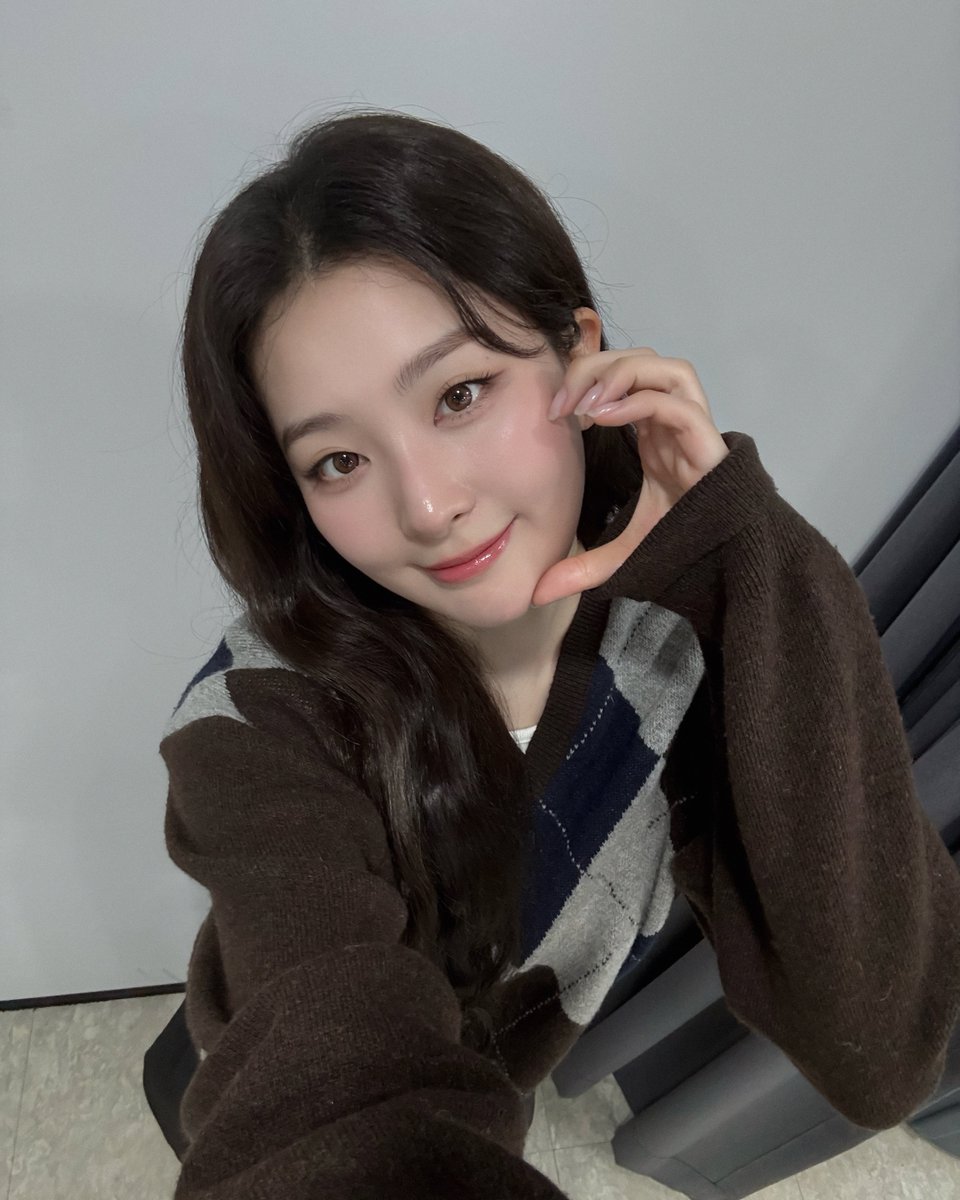 KSGUpdates's tweet photo. Happy birthday to our beloved Seulgi! We will always love, support, and trust you. We hope that all your wishes will come true. You always say you want to make us proud, but we hope you are proud of yourself too!

#우리_슬기의_사랑을_믿어
#BetterDayzWithSeulgi
ALWAYS WITH SEULGI https://t.co/d79po7Tq7w