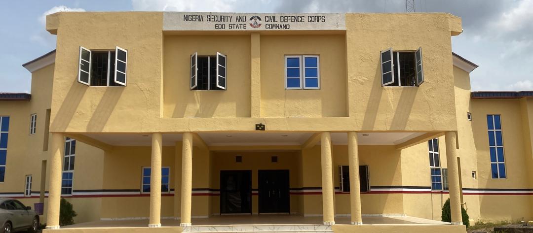 NSCDC_EdoState's tweet photo. *NIGERIA SECURITY AND CIVIL DEFENCE CORPS,EDO STATE COMMAND,BENIN-CITY*

*PRESS RELEASE*
 
*9TH  FEBRUARY 2026*

*NSCDC EDO STATE COMMAND WEARS A NEW LOOK UNDER THE TRANSFORMATIVE LEADERSHIP OF COMMANDANT AKINTAYO SAIDI AYINLA* https://t.co/CTasOf0R21