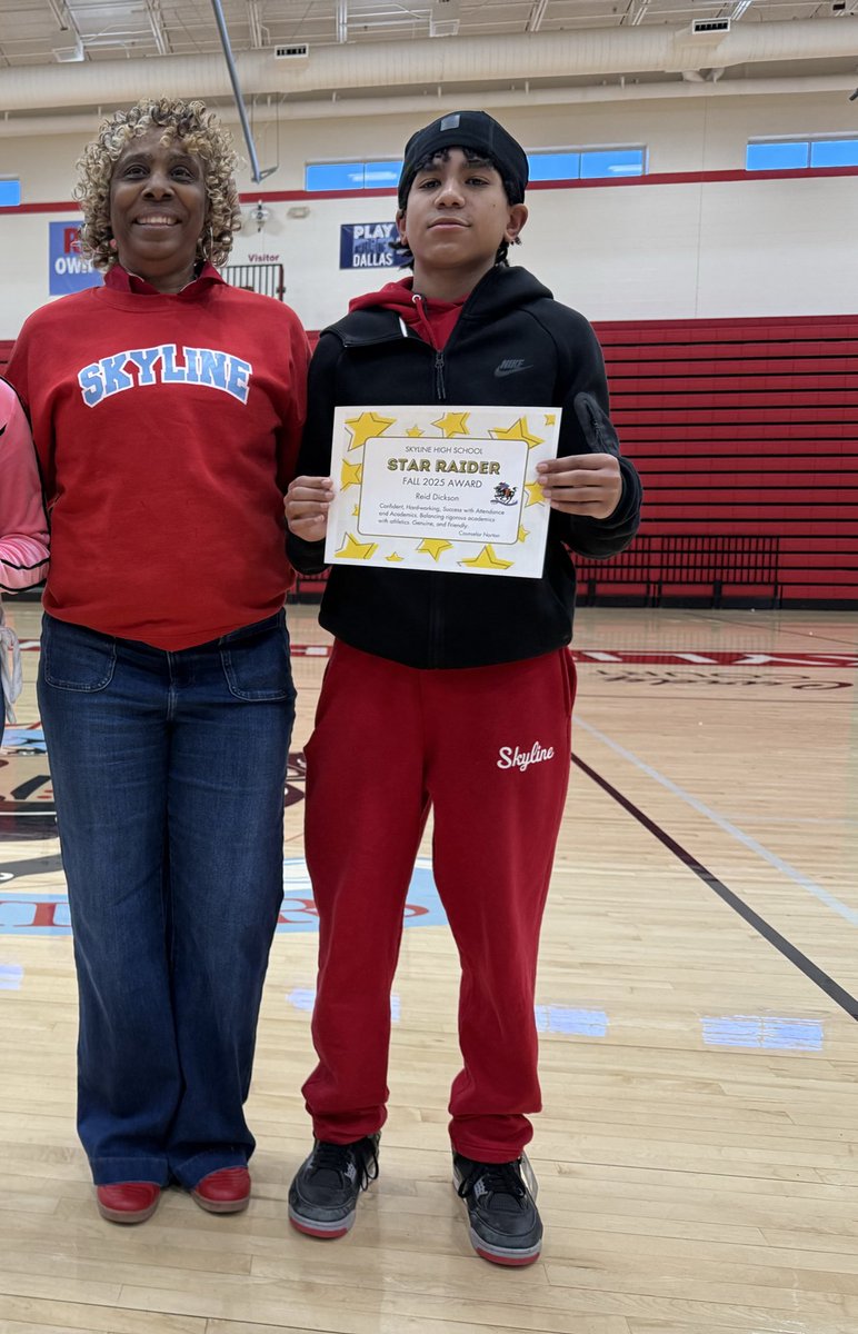 R3id_Dickson's tweet photo. Hard work &amp; character does not go unnoticed! Blessed to be recognized by my coach - Freshman Fall Athlete  &amp; counselor - Star Raider this week! https://t.co/GSawU2igfF