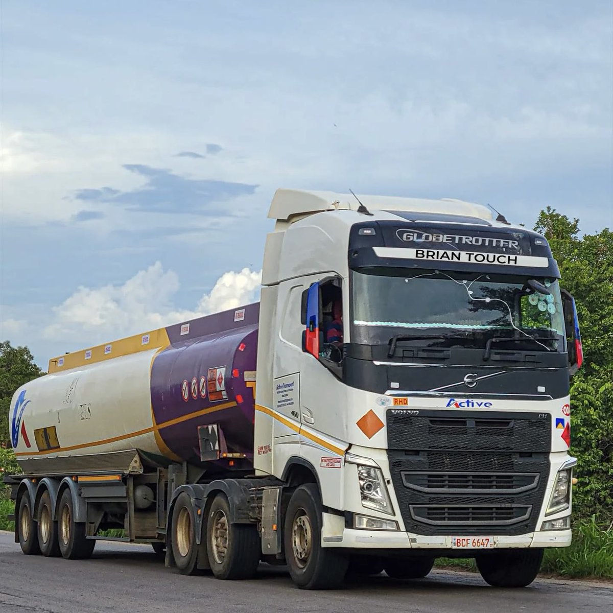 Volvo FH -UK
Volvo FH - ZA
Volvo FH - UK
Volvo FH - UK