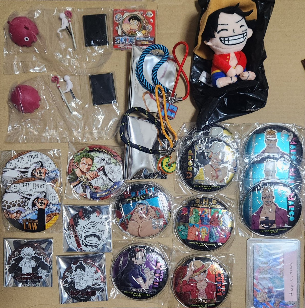 交換 譲渡 ONE PIECE ワンピース 輩缶バッジ ワンピカード 特典 アート