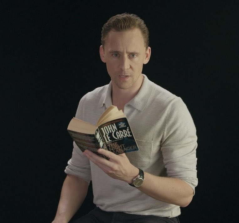 sabrina_amadori's tweet photo. #hiddlesmonth Day 9
About #TomHiddleston:
He also collects books. He is a bibliophile and will be happy in just having a new book as a gift.
๐ธ credits to sources https://t.co/KQmrR6y1Z1