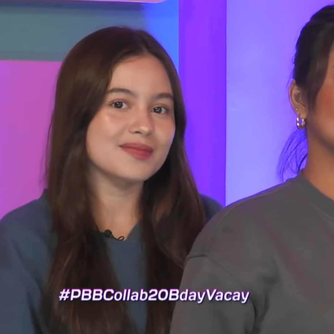 krystrive's tweet image. she’s pretty and she knows it, bro !

#KrystalMejes
#PBBCollab20BdayVacay