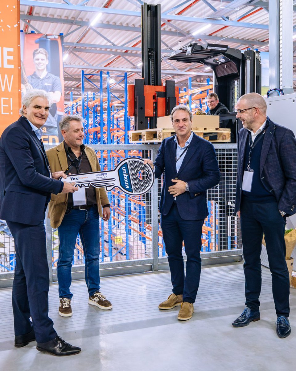 Vos Logistics tweet media