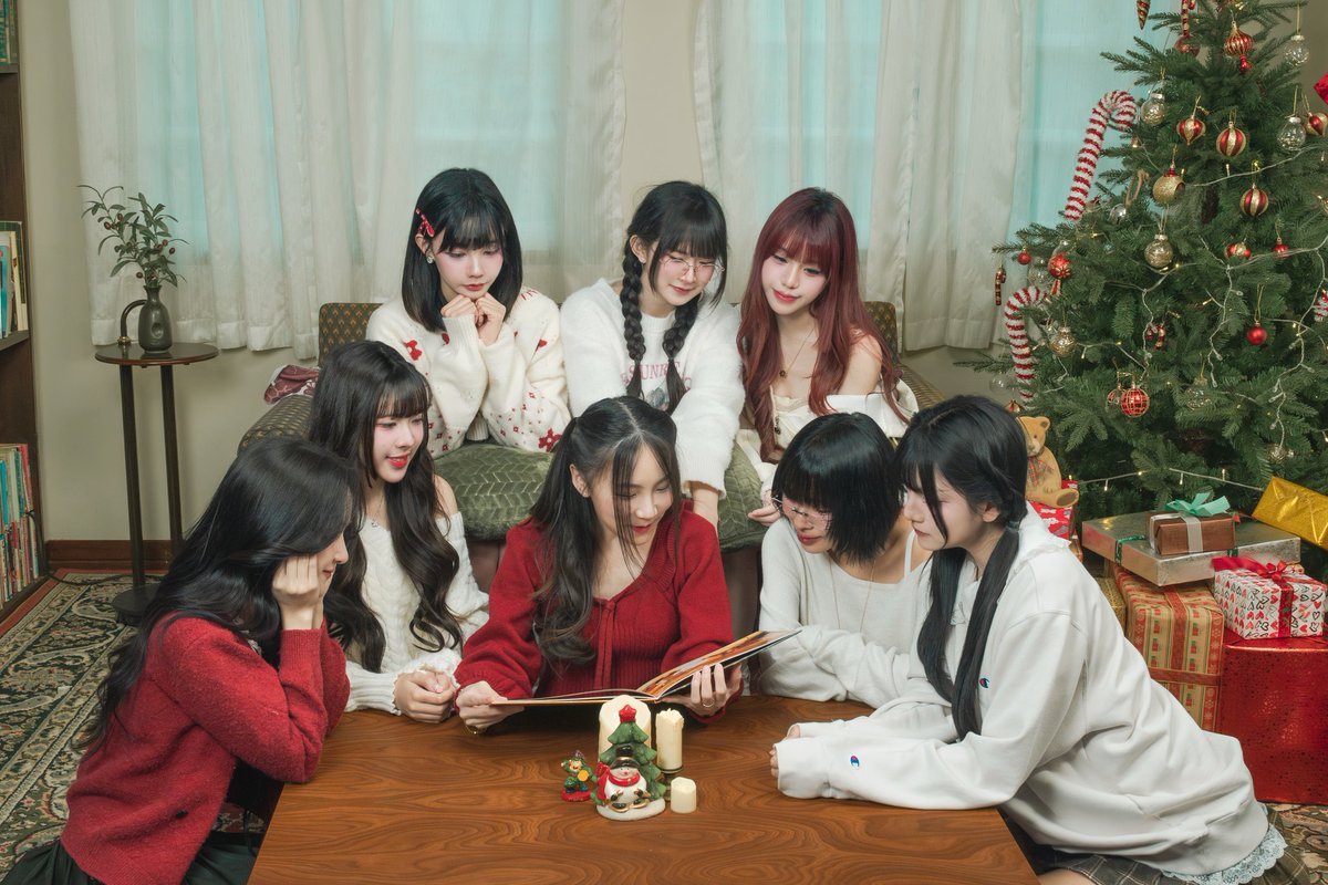 Dear Santa Claus 「Official MV 」

Release Now

youtube.com/watch?v=WJvY2S…

#Castella #CMJ #DearSantaClaus