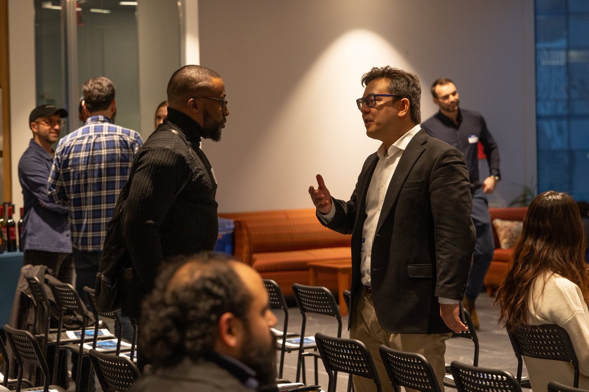 Last Monday at a Rocket Mixer® pitch competition in Times Square Tower, my pitch for Dinesurf tied for first place.

One vote decided it. We placed second.

Ofspace – Product Design Agency for Startups, one of the event sponsors, was offering design services worth thousands of