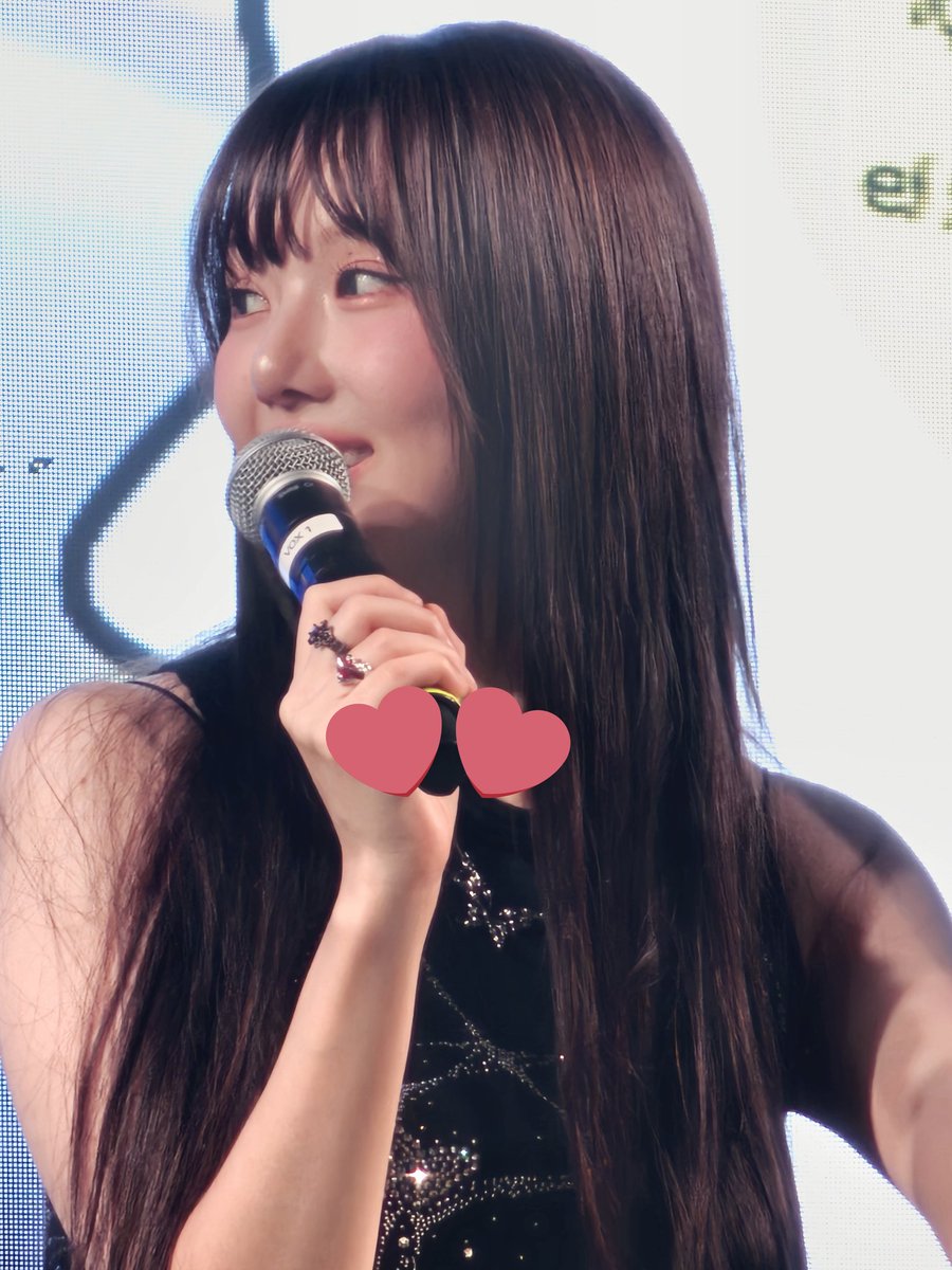 EliBat_'s tweet photo. Yerin bailando payaso de rodeo ❤️ #YERINChapterY #YERIN #YerinInMexico https://t.co/yjMmll1qTo