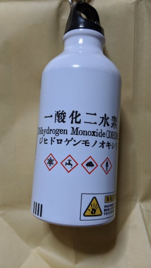 ろっかく tweet media