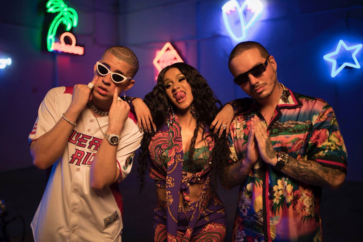 Cardi B (<a href="/iamcardib/">Cardi B</a>), <a href="/JBALVIN/">J BALVIN</a> and Bad Bunny (<a href="/sanbenito/">Benito Antonio</a>)'s "I Like It" re-enters the US Spotify chart at #56 with 523K streams.