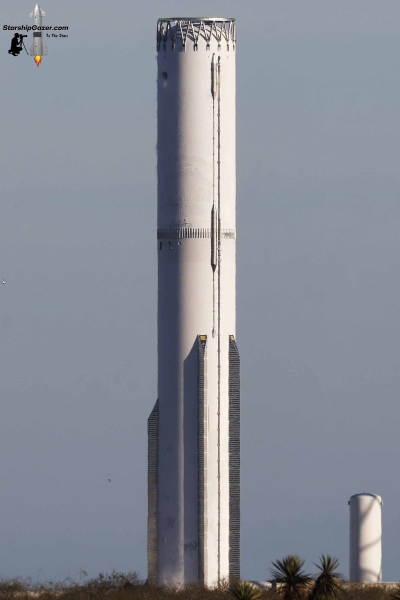 Super Heavy looks so good, especially with the entire vehicle being filled to the very top.