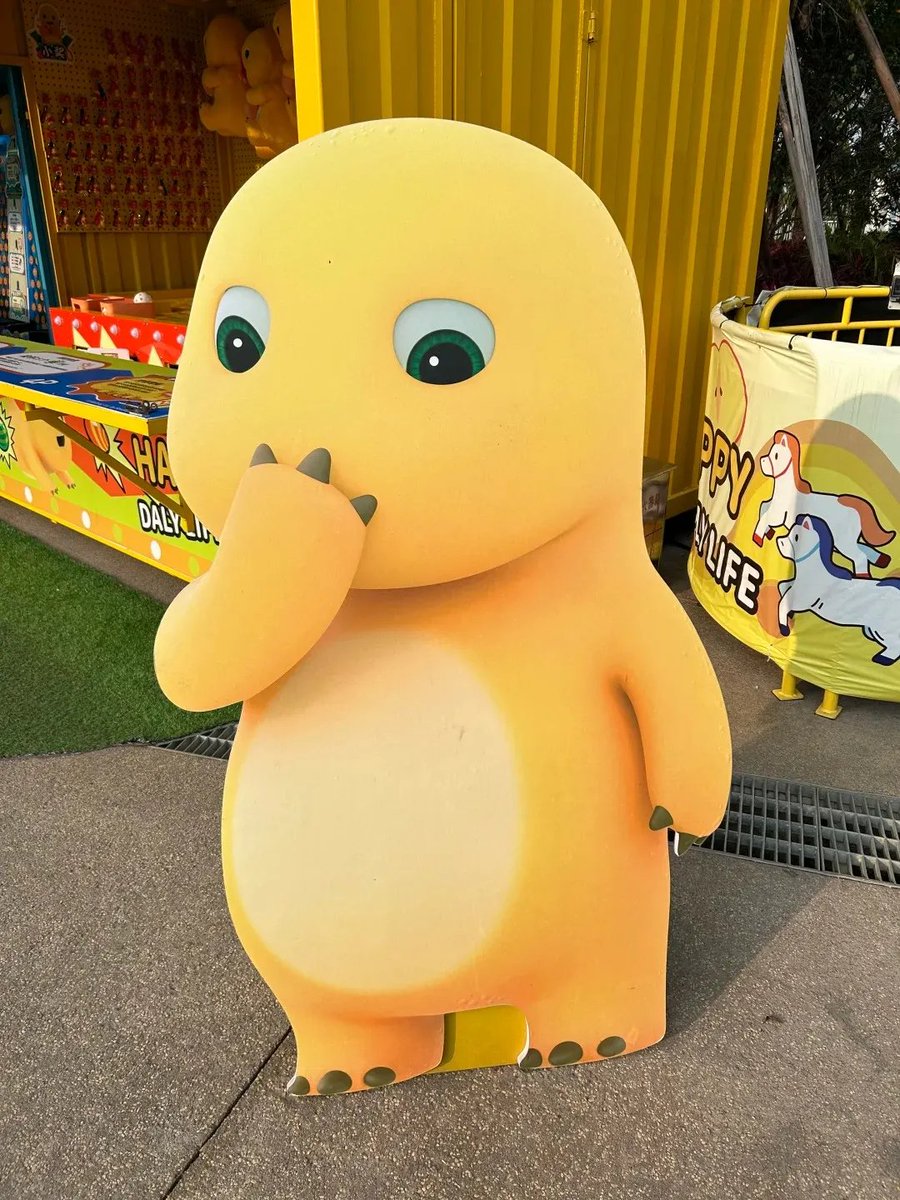 HAHAPOW_Coin's tweet photo. While other memes only exist on a 1-page website, Nailong has its own THEME PARK in the real world! 🐉🎡
a billion-dollar IP. Millions of fans, massive offline presence, and now we are taking over the blockchain. 🚀

Real IP. Real Community. Real Moonshot. 📈✨

#Nailong $HAHAPOW https://t.co/jrLsdd0eNh
