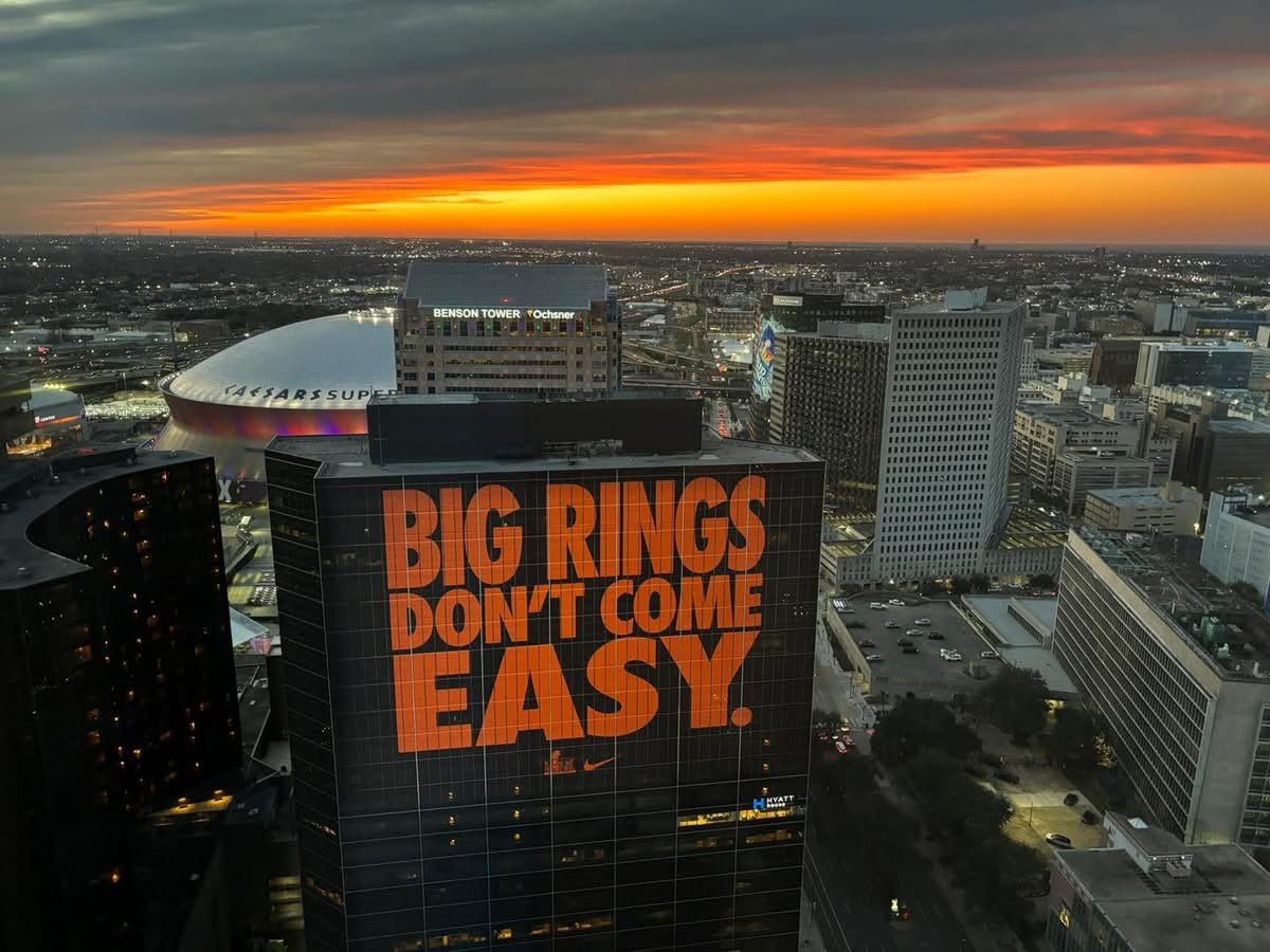 NOLASuperBowlHC's tweet photo. One year ago today, New Orleans hosted it’s 11th Super Bowl at the Caesars Superdome 🏈⚜️ https://t.co/MnZQf5AgKD