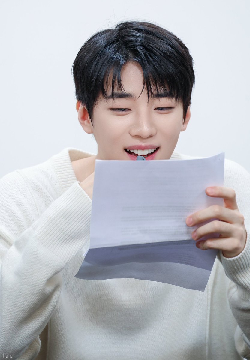 나는 원래 블랙파엿는데
화이트가 너무 깔끔하게 잘어울린다......🤍🤍🤍🤍