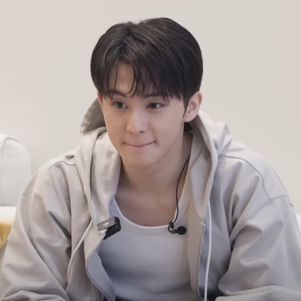 .  ̯ .                                                       ･‿･