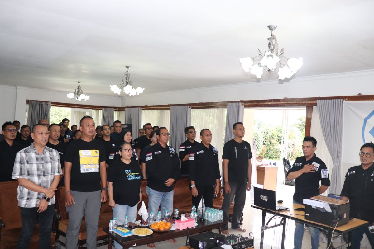 Sptj_transjkt's tweet photo. ** PRESS RILIS
Rapat Kerja SPTJ Tahun 2026: Dari Konsolidasi Menuju Perjuangan yang Berkelanjutan.

#SPTJ
#RAKER2026
#BERANI
#TULUS
#SETIA https://t.co/IDJ5Raq9MJ