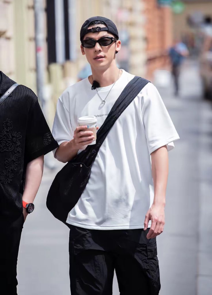 Ada gk sih film beliau yg happy ending? Nonton 2 film dia masa endingnya asemmmm terus gilaaa

#greghanhsu