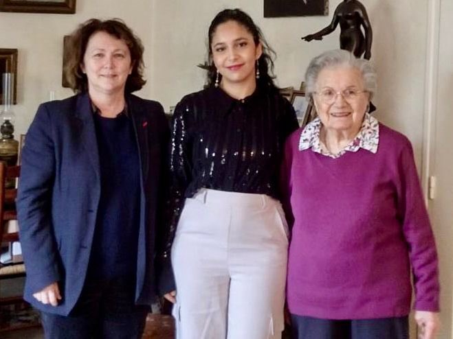 Image de Préfet du Val-d'Oise - 🤝 #Solidarité #CohésionSociale |
À Montmorency, Préfet du Val-d'Oise aux cotés de Solange et Manel,