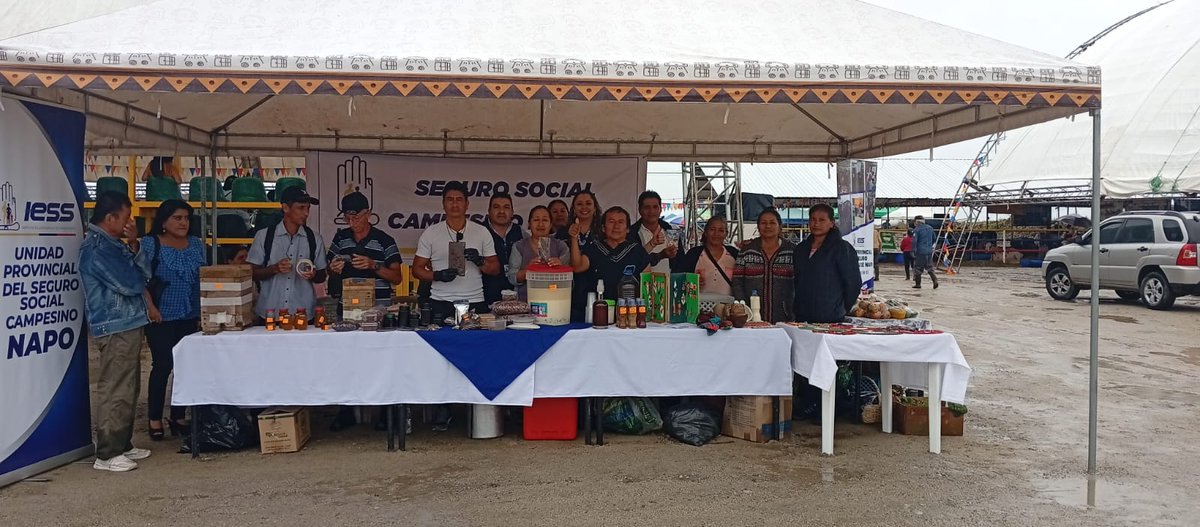 IESSNapo's tweet photo. #IESSteInforma | 📍 ¡Napo celebra y @IESS_Napo se une a la gran fiesta provincial! 🥳
Nuestros afiliados del @IESS_SSC Napo  brillaron en la Expo Feria del Recinto Ferial desde el campo a la ciudad demostraron que el espíritu emprendedor es el motor de nuestra provincia. 🚜🌱 https://t.co/4parGJZH6S