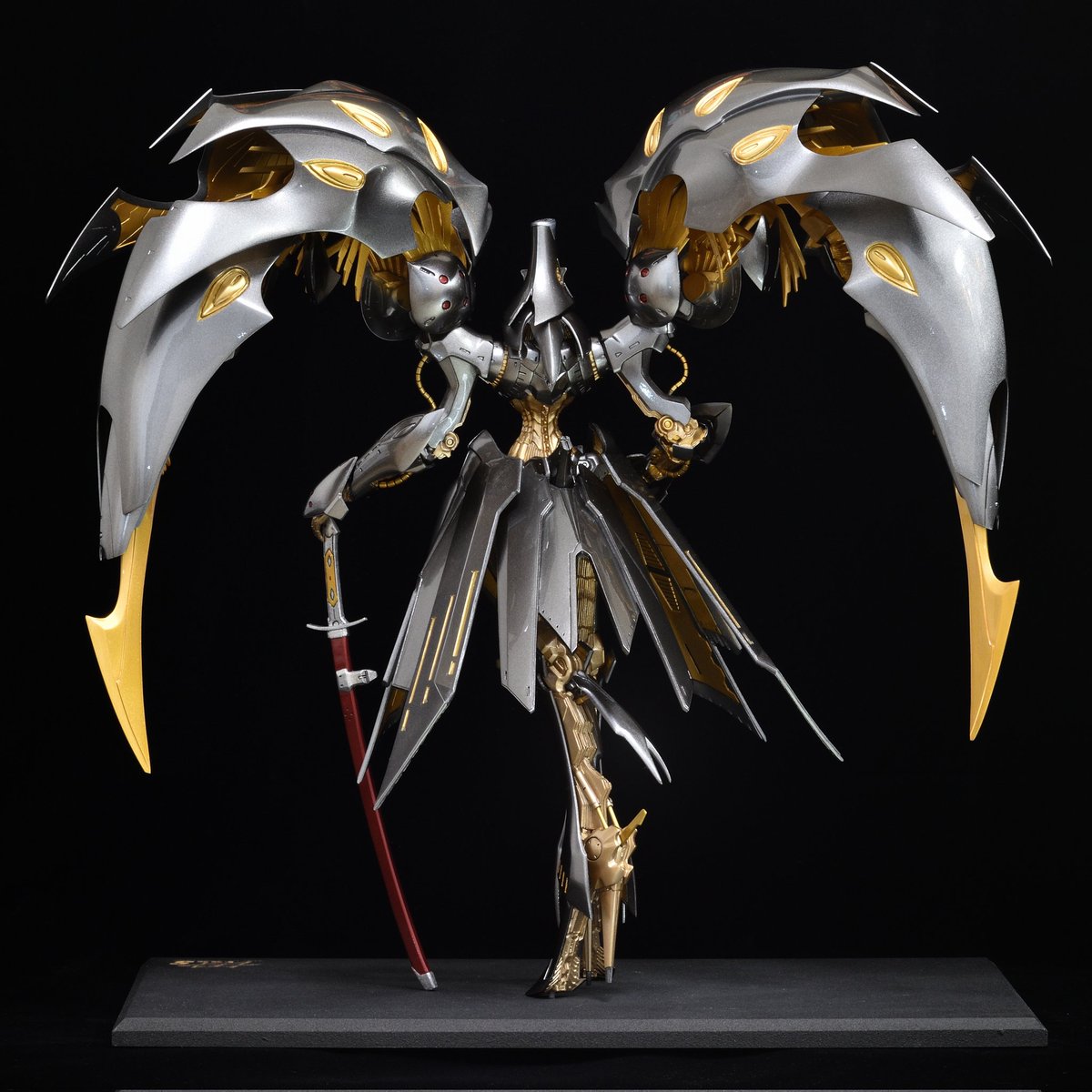 物知らぬ愚民どもが！
この世で一番美しいモーター･ヘッドは··········！

こいつだ！！

#カッコいいバックショットはろうぜ