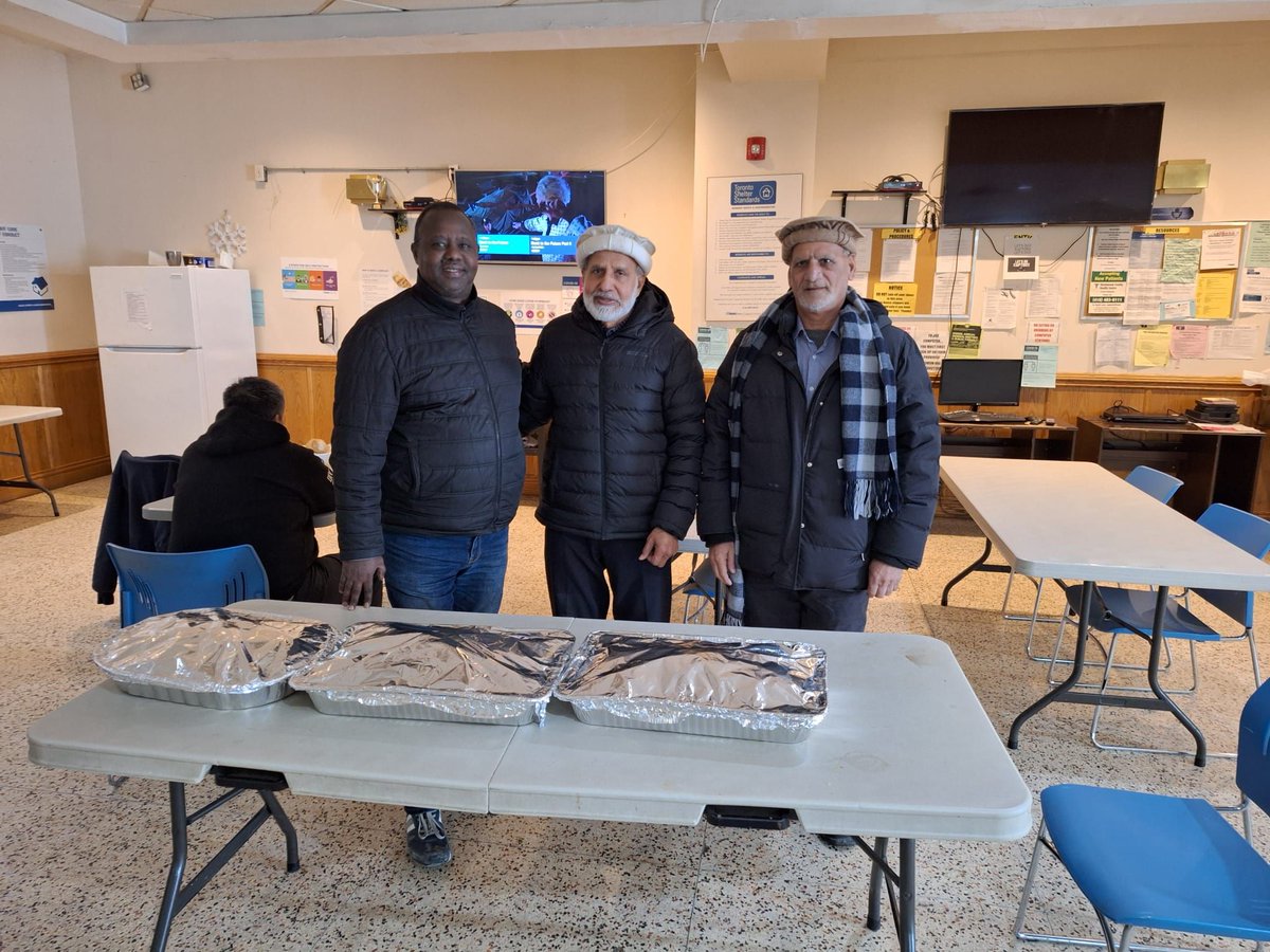 Members of Majlis Ansarullah Peace Village South East (Isar Dept.) conducted its monthly visit to Cornerstone Place Homeless Shelter, on Sat., Jan 24, and served 3 large trays of freshly prepared Food for those in need. #MercyforHumanity #FoodSecurity