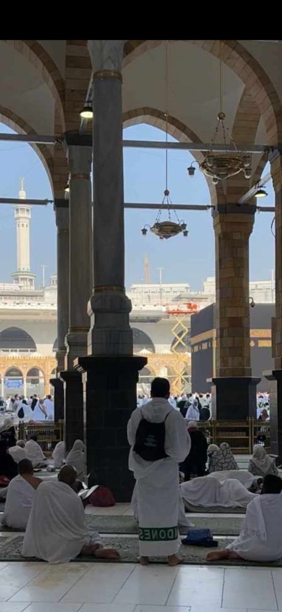 sal69992768's tweet photo. قد يهون العمر إلا ساعة       وتهون الأرض إلا موضعًا https://t.co/fT76GFnFib