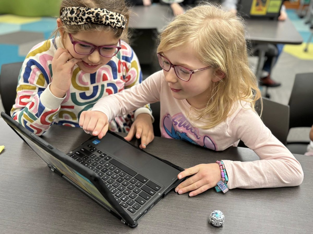 rochcommschools's tweet photo. McGregor students make their ozobots move on demand, bringing coding, robotics and automation to life in the classroom. #RCSpride #RCSteaching #RCSlearning https://t.co/a1Ux2sKSW4