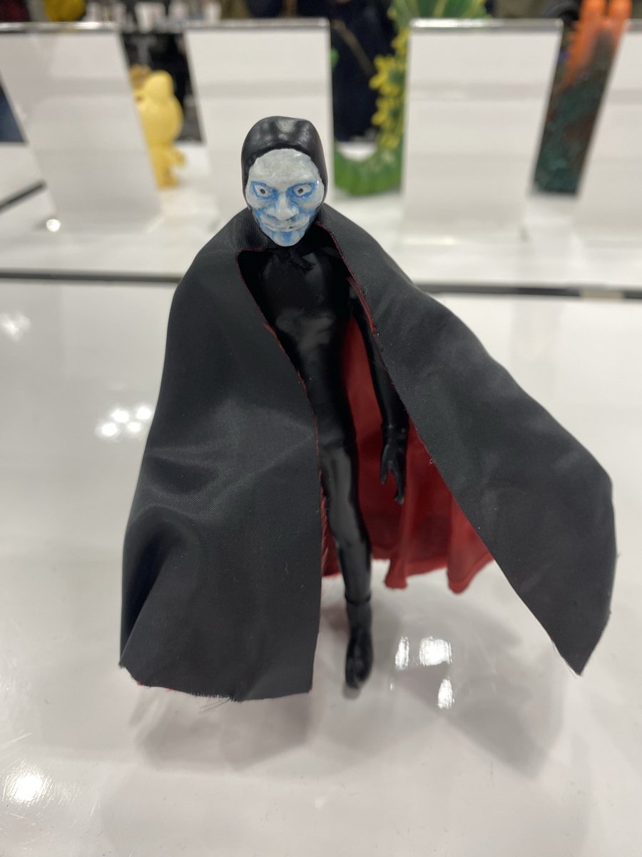 ゆとりと怪獣 tweet media